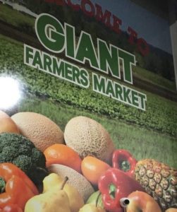 Giant Farmers Sign